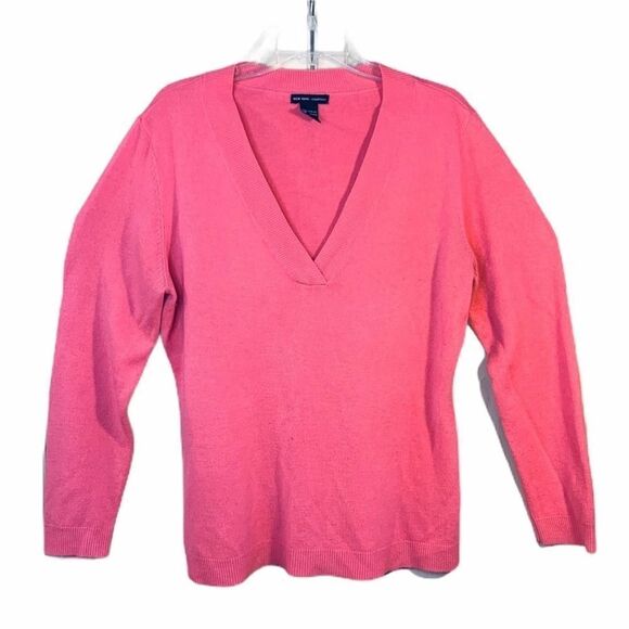 New York & Company Solid Pink V Neck Sweater Ultra Soft Long Sleeve Size XL - Picture 1 of 8